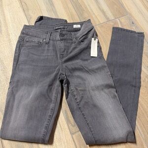 Level 99 Women's Gray Skinny Jeans NWT anthropologie